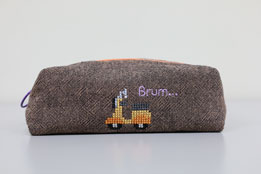 ファスナーポーチ