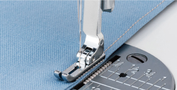 直線押さえ（2mm押さえ）