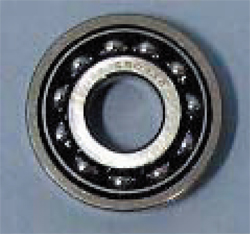 ボールベアリング採用