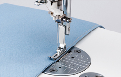 直線押さえ（2mm押さえ）